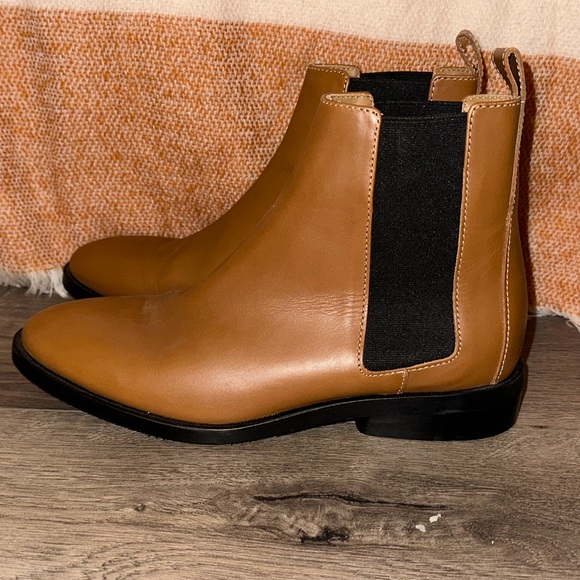 Everlane Modern Chelsea Leather Ankle Boots - Picture 1 of 5